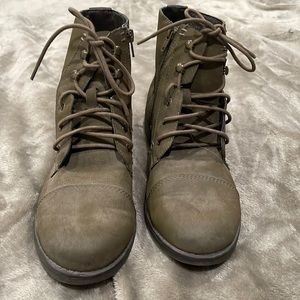 Madden girl combat boots
